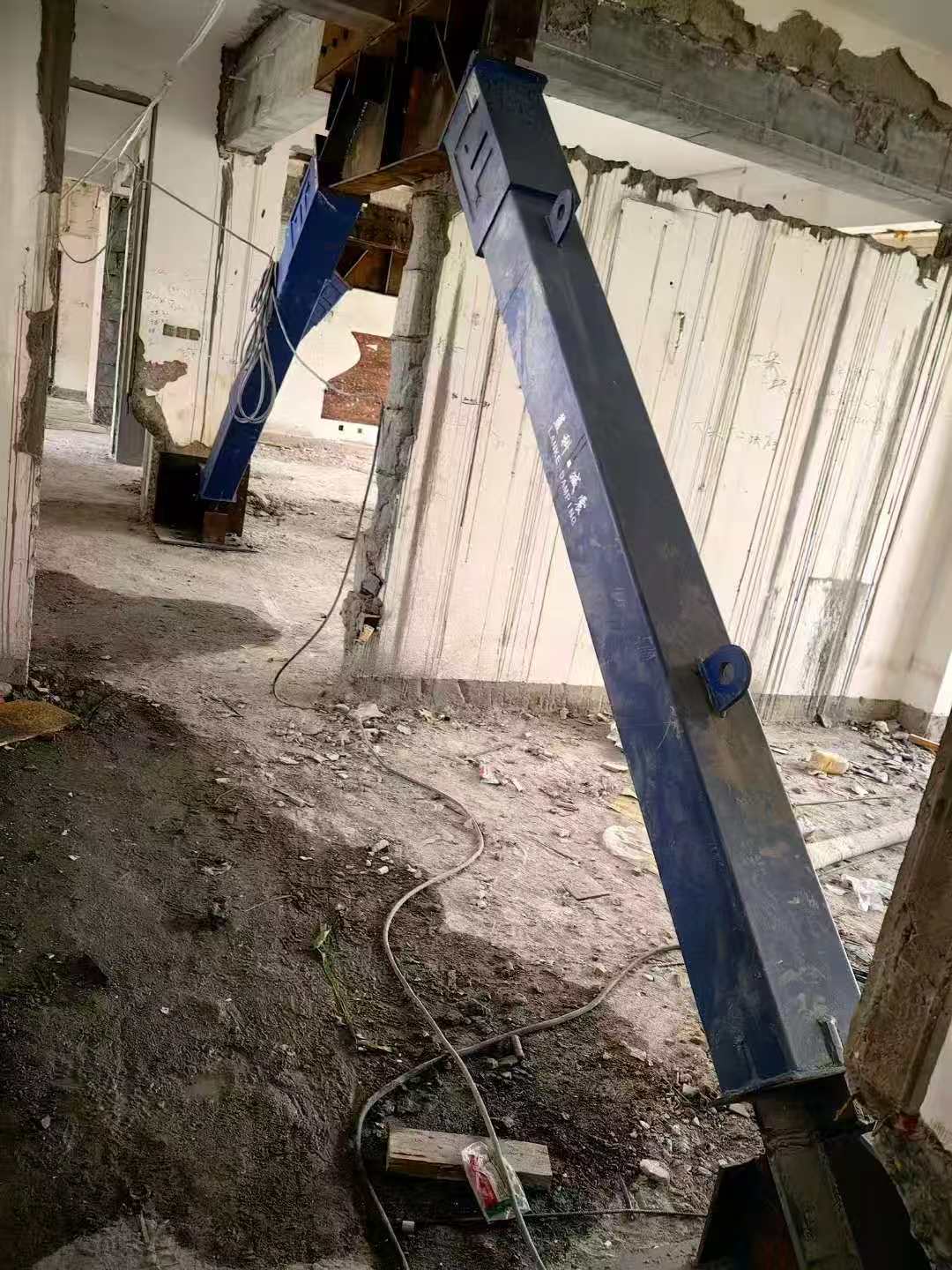 南通柱子粘钢加固施工工艺